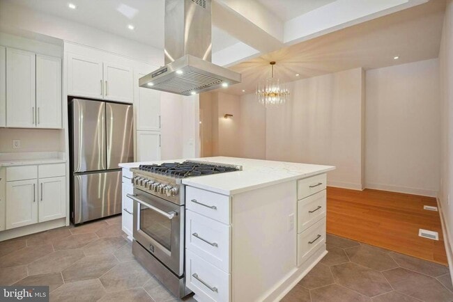 Building Photo - 1329 Connecticut Ave NW