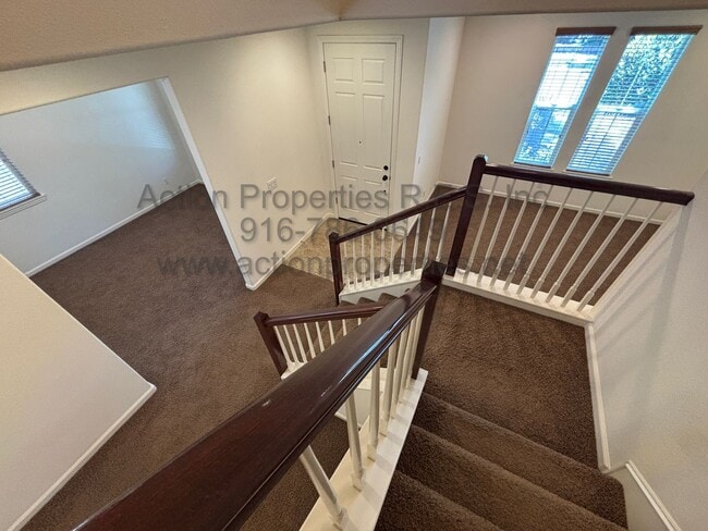 Building Photo - West Roseville Solar! 3 Bedroom, Plus den/...
