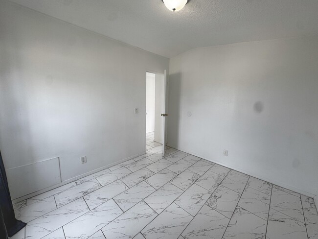 Building Photo - 2 Alta Vista Way Rd