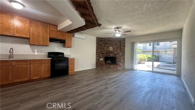 Building Photo - 512 N Marguerita Ave