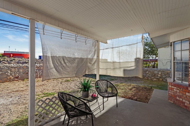Building Photo - 6923 Alto Rey Ave