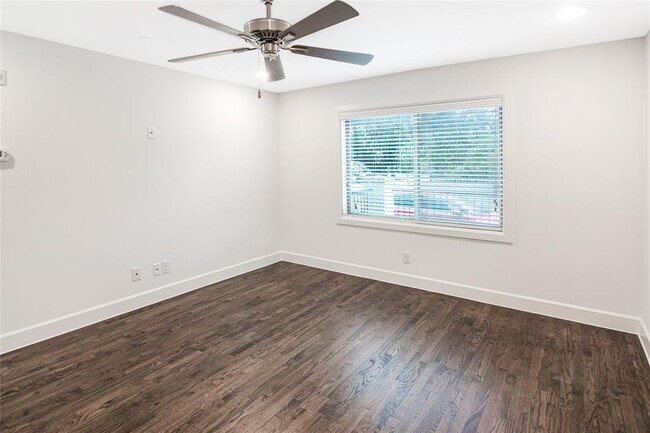 Building Photo - 3454 McFarlin Blvd