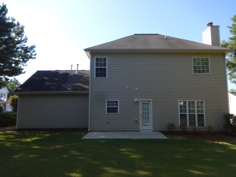 Building Photo - 834 Glen Abbey Dr