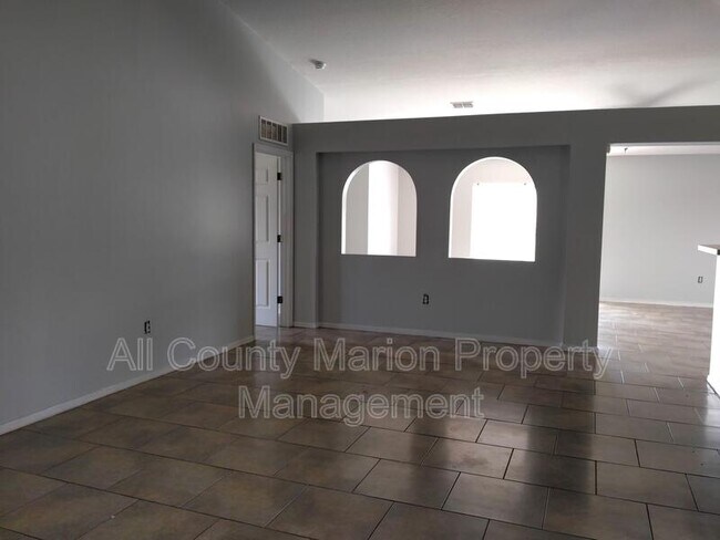 Building Photo - 114 Juniper Way