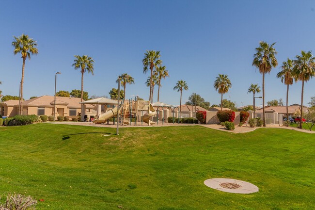 Building Photo - Live in Style and Convenience - 2BR/2BA wi...