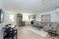 Building Photo - 7 Kenoza Ave