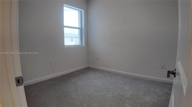 Building Photo - 35761 SW 178th Ct