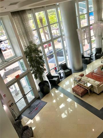 Building Photo - 1155 Brickell Bay Dr