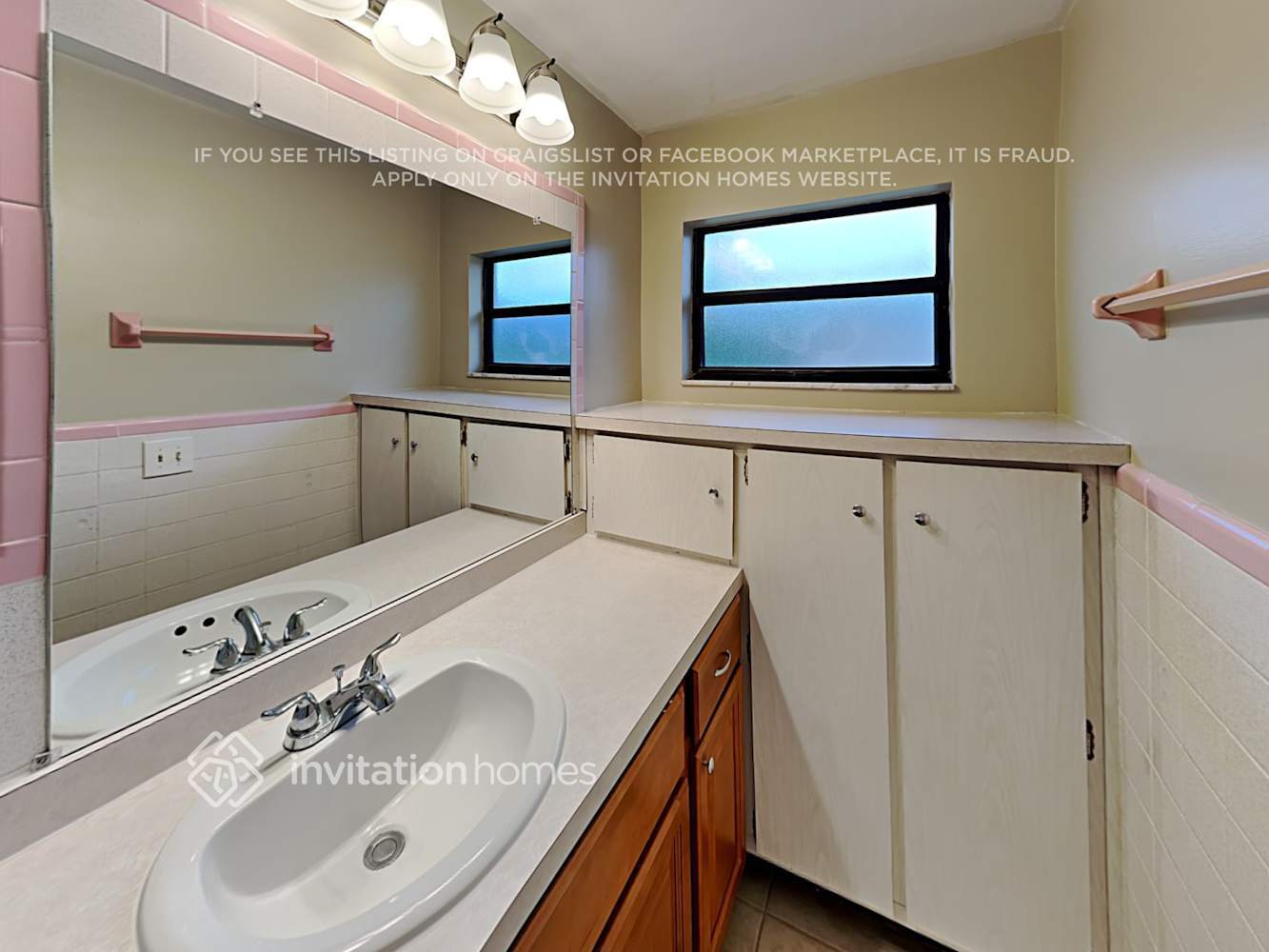 Building Photo - 3015 Bay Tree Dr
