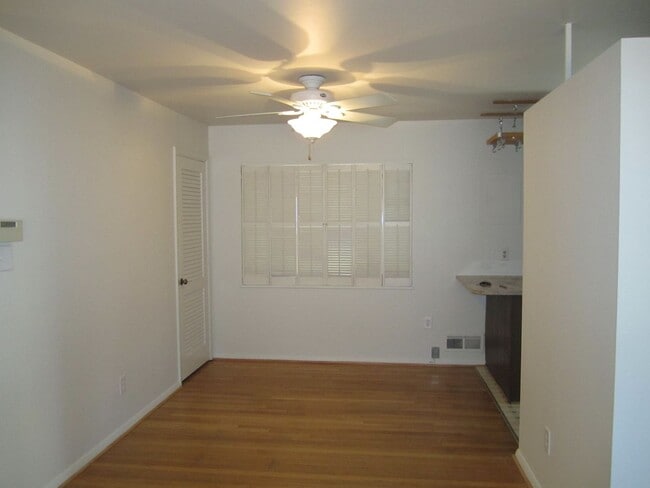 Building Photo - 5712 2nd St S