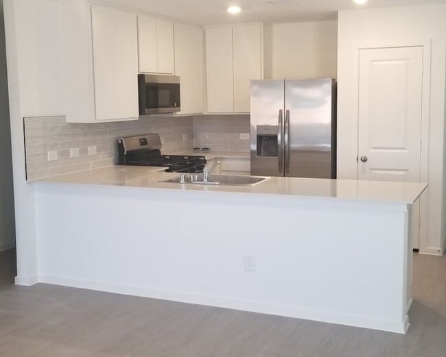 Building Photo - 12047 Noble Wood Vlg