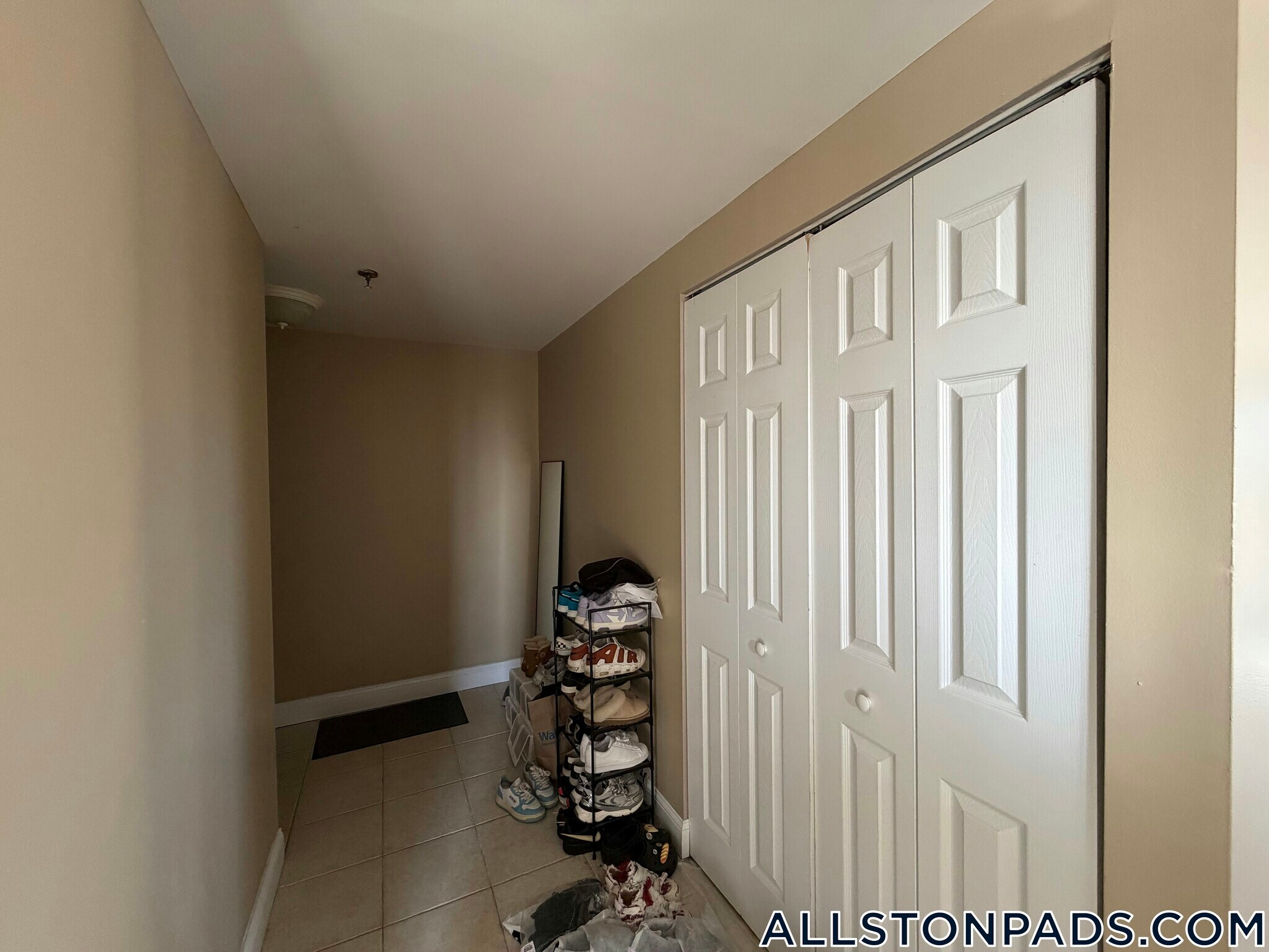 Building Photo - 15 N Beacon St