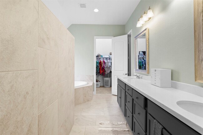 Building Photo - 267 Capriccio Ln