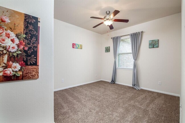 Building Photo - 14014 Sand Ridge Crossing