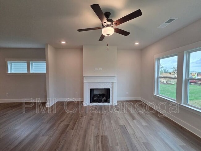 Building Photo - 7553 Snow Cone Wy