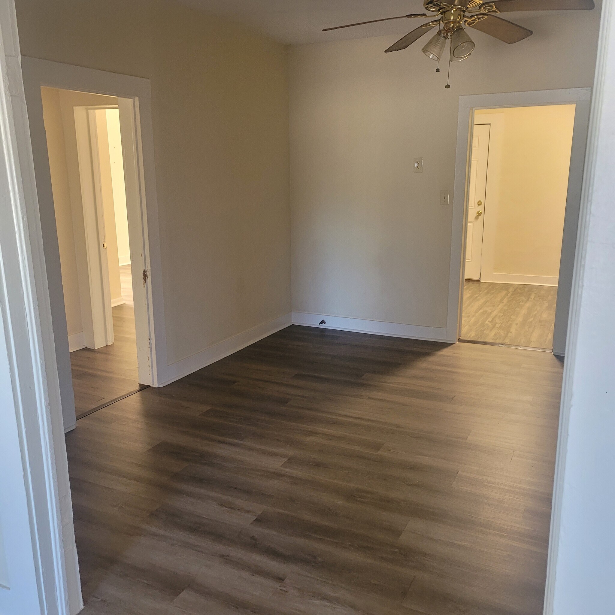 Building Photo - 507 8th St N