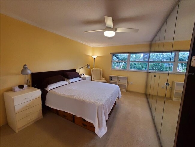 Building Photo - 1403 Arrowhead Cir W