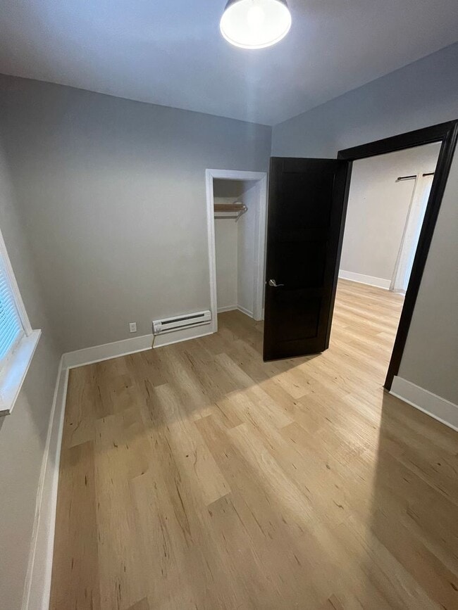 Building Photo - AVAILABLE NOW! - 2 Bed, 1 Bath Home In Superior!