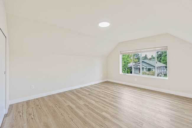 Building Photo - 4521 S Mead St