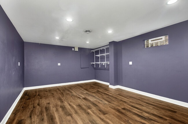 Building Photo - 1013 Stonegate Rd