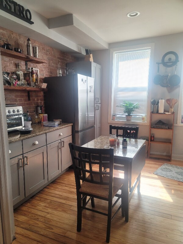 Building Photo - 503 W Lexington St