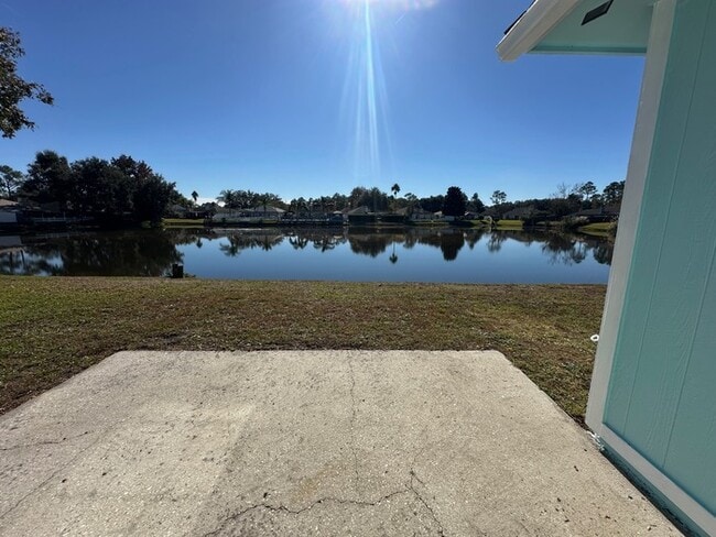 Building Photo - Move-In Ready 3-Bedroom Home with Pond Views in Desirable Mandarin!