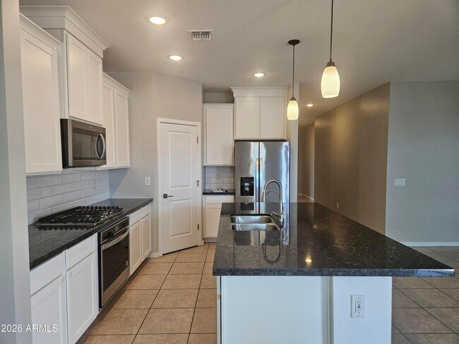 Building Photo - 4071 E Giara St