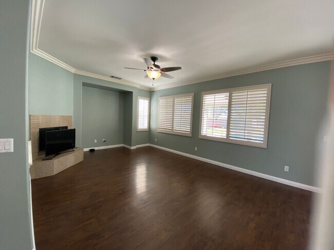 Building Photo - 28595 Autumn Ln