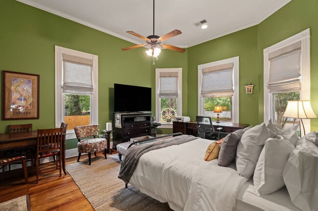 Building Photo - 509 Dabbs St