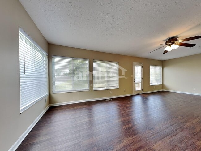 Building Photo - 1153 Reveres Run