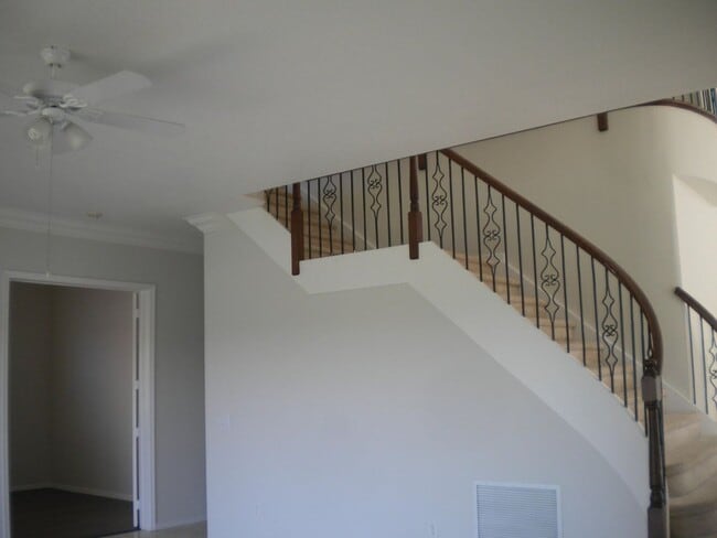 Building Photo - 9615 Shepard Pl