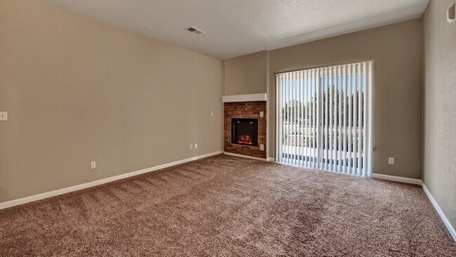 Building Photo - Highlands at Red Hawk