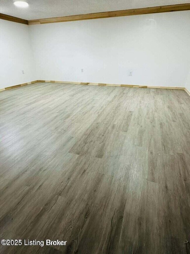 Building Photo - 4105 North Ln