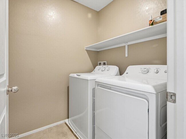 Building Photo - 6270 Cappadocia St