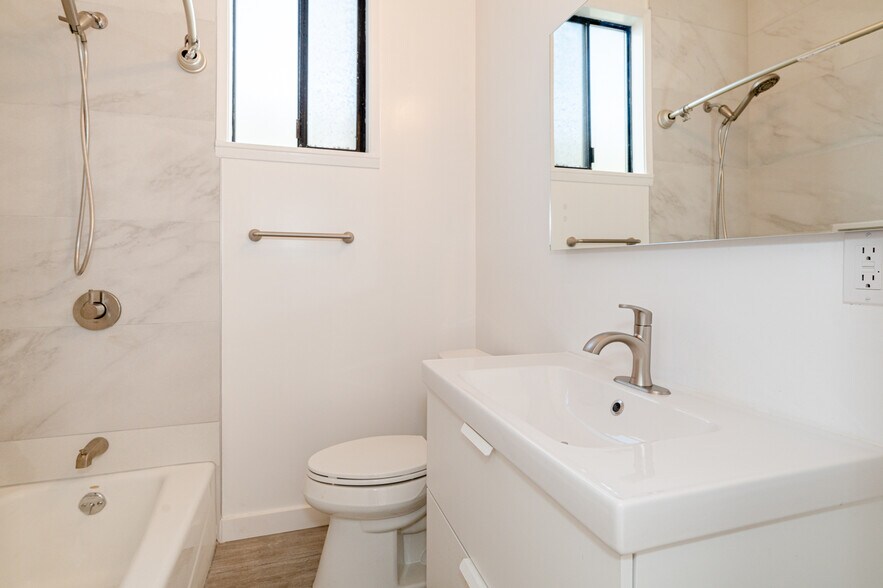 Building Photo - 237 Balboa St