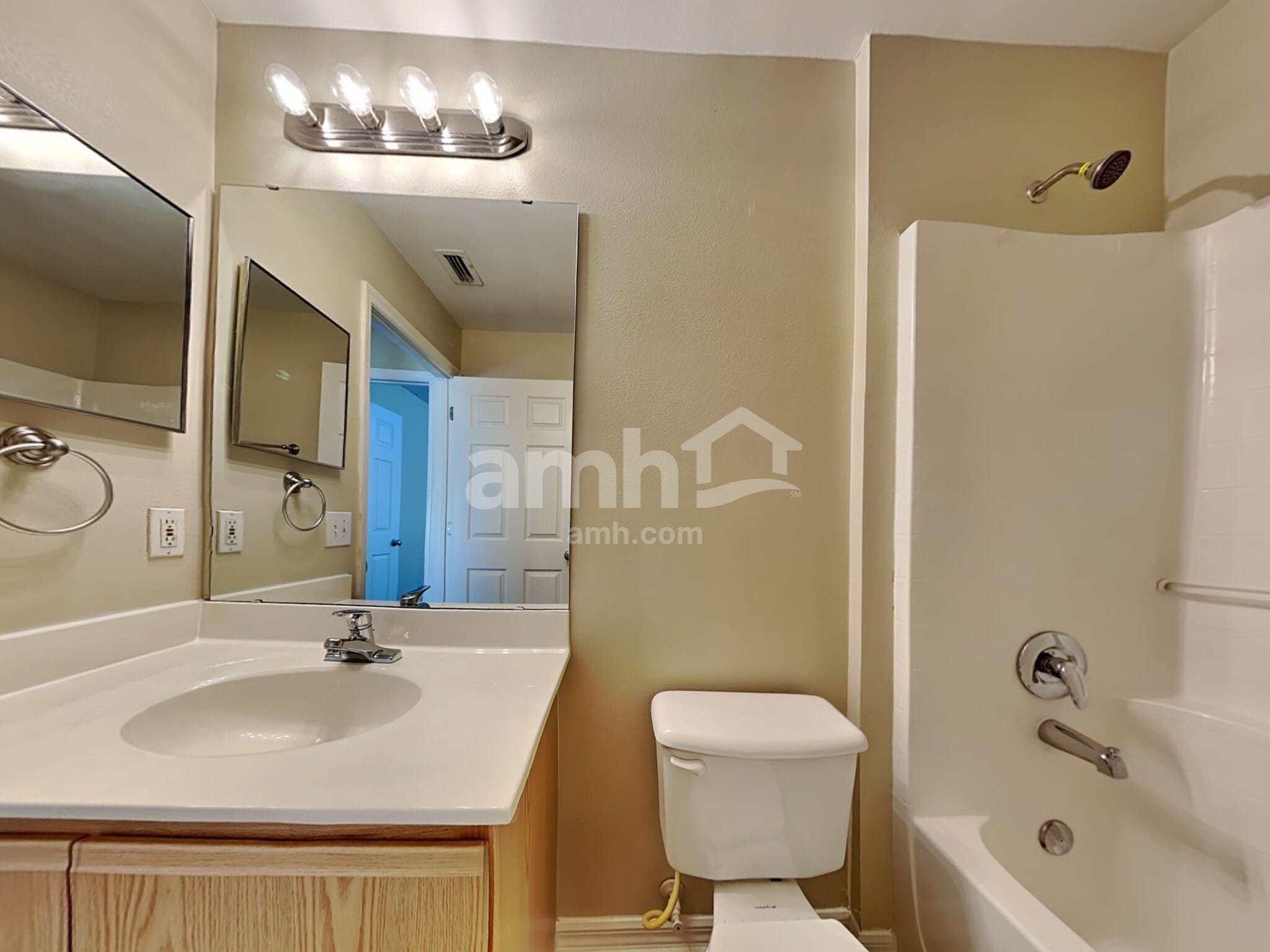 Building Photo - 1844 Saga Ct