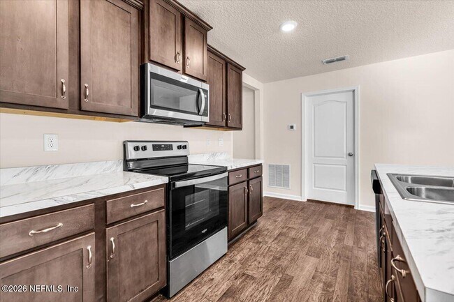 Building Photo - 2262 Willow Springs Dr