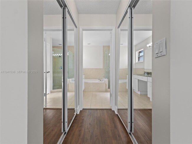 Building Photo - 5153 NW 113th Ave