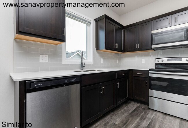 Building Photo - Modern 2-Story Home in Waukee School District