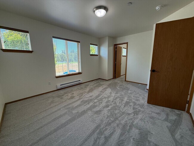 Building Photo - 1838 Bobs Hollow Ln