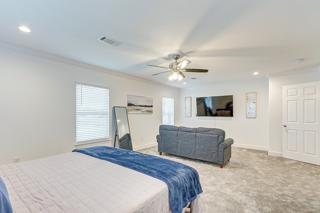 Building Photo - 14510 Sanour Dr