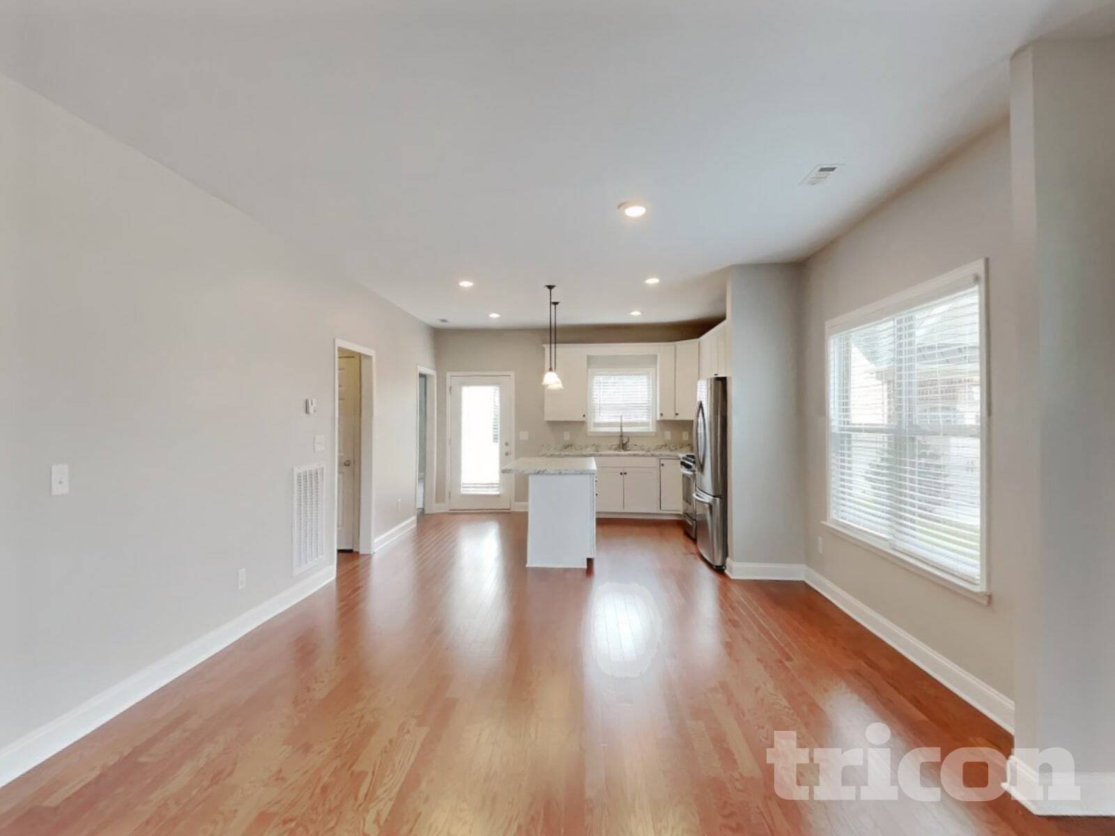 Building Photo - 1363 Coates Ln