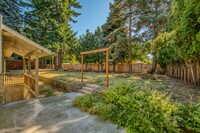 Building Photo - 10626 NE Knott St