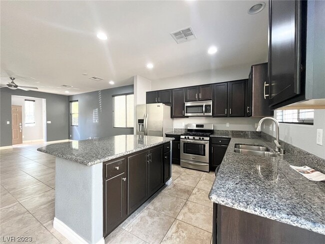 Building Photo - 8520 Orly Ave