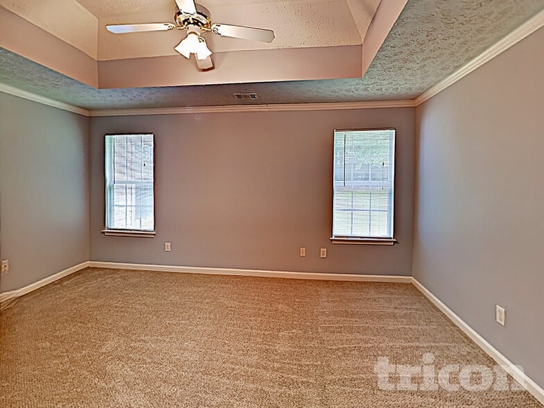 Building Photo - 116 Windy Cir