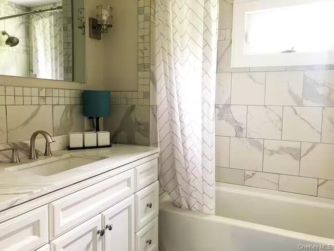 Building Photo - 96 Orange St