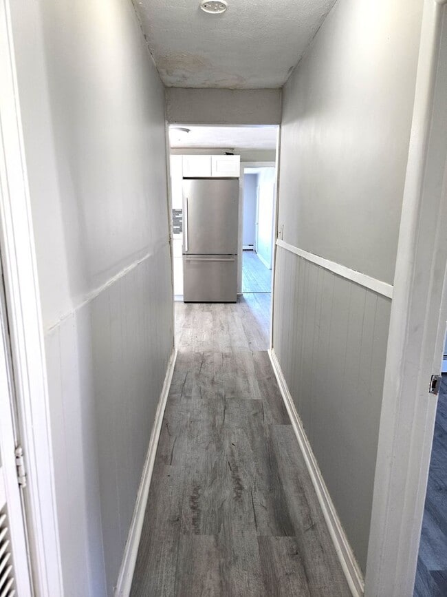 Building Photo - 150 Sisson St