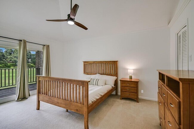 Building Photo - 11125 Pinehurst Dr