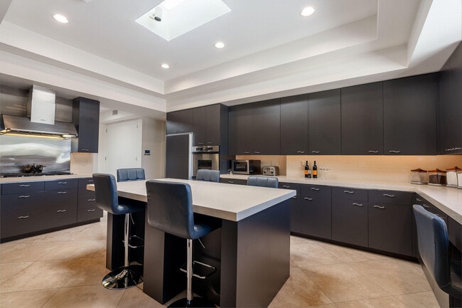 Building Photo - 16 Judd Terrace