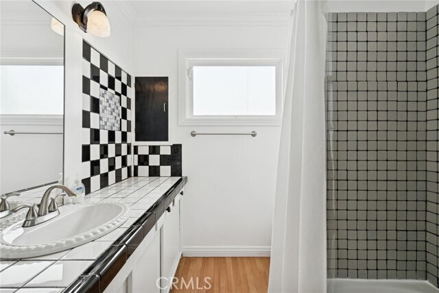 Building Photo - 305 Marine Ave